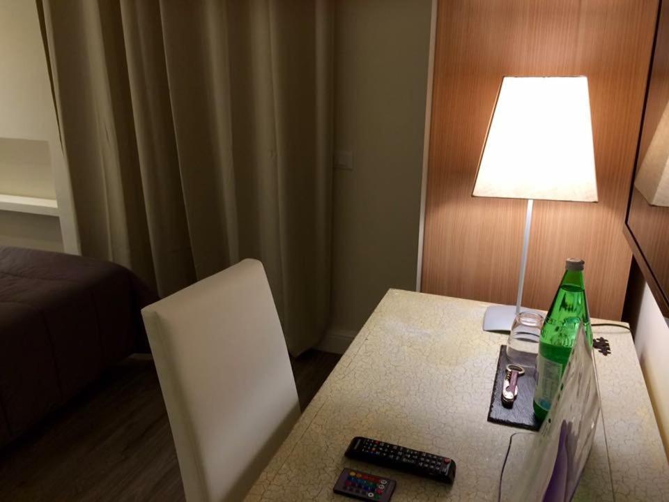 טאראנטו Charme Rooms מראה חיצוני תמונה